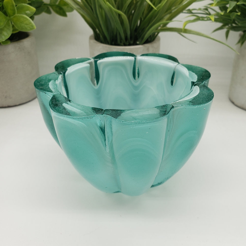 Vitrocolor Recycled Agate White Teal Blue Floral Design Art Glass Bowl - Picture 4 of 8
